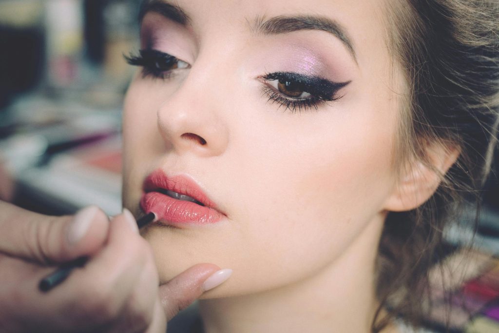how to avoid pfas in makeup